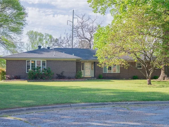 935 Florence Cir, Mulberry, AR 72947
