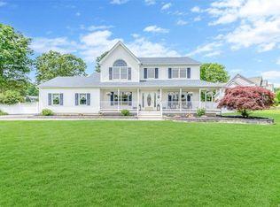119 Fairway Dr, Wading River, NY 11792