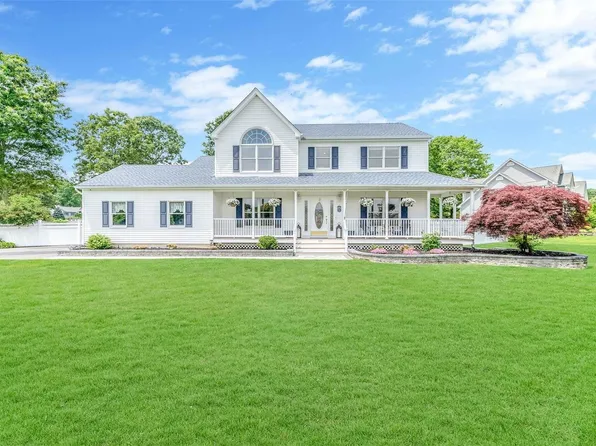 119 Fairway Drive, Wading River, NY 11792