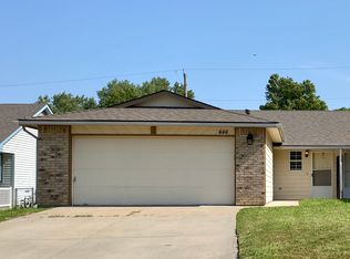 444 W Songbird St, Derby, KS 67037