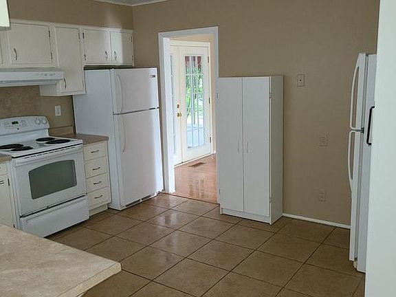 2nd image of 1401 W Ashland Ave