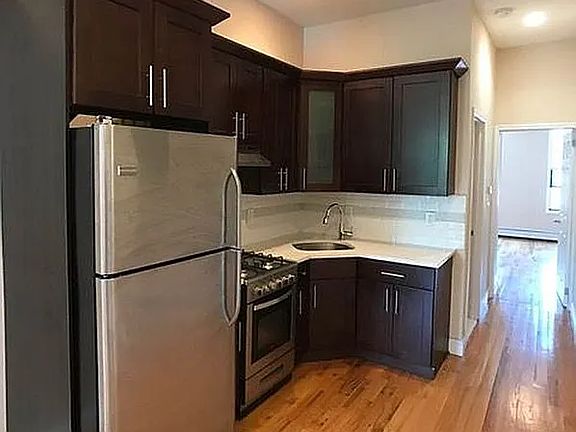 2nd image of 72 De Sales Pl APT 2R