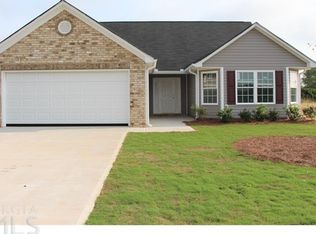 101 Garnet Ln, Griffin, GA 30224