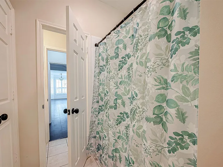 20819 Autumn Redwood Way — Photo 34
