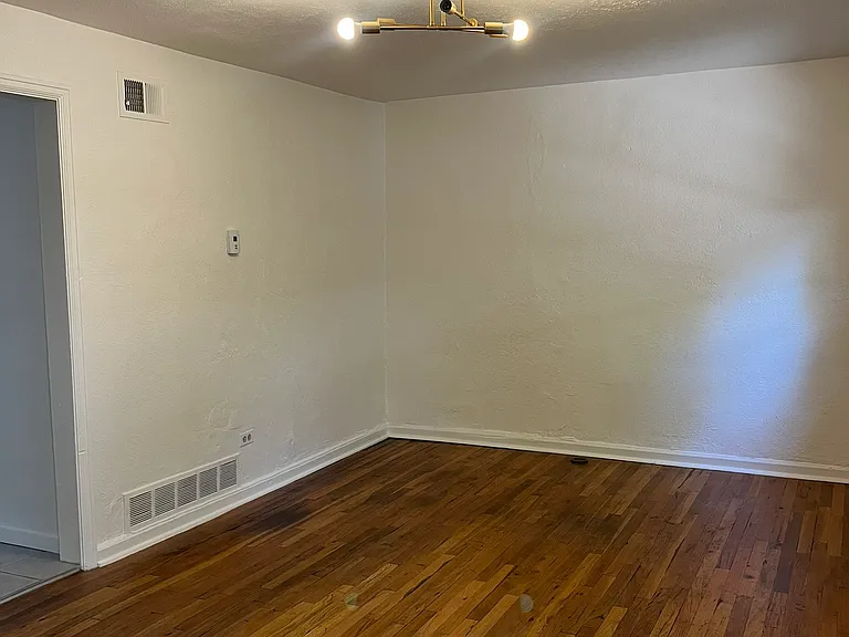 2079 N Ogden St — Photo 10