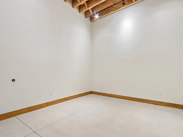 Ward House — Photo 117