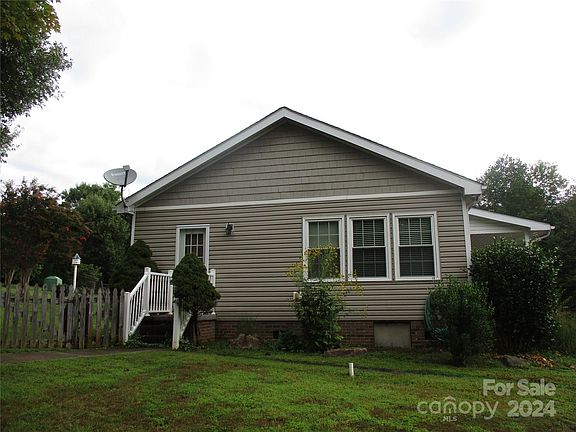4th image of 184 Victoria Dr