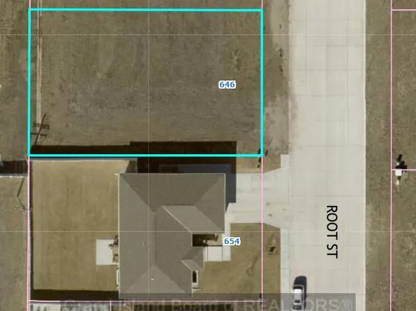646 Root St, Grand Island, NE 68801