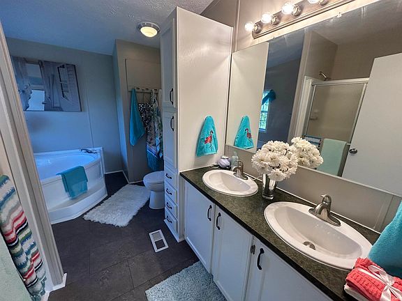 5th image of 3973 N Lake Rd #26-E