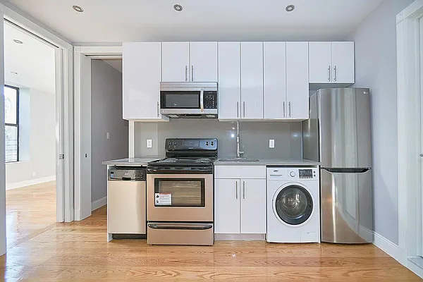 Rented by Heritage Realty LLC | media 27