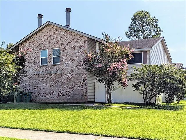 850 Asheville Dr #0 — Photo 1