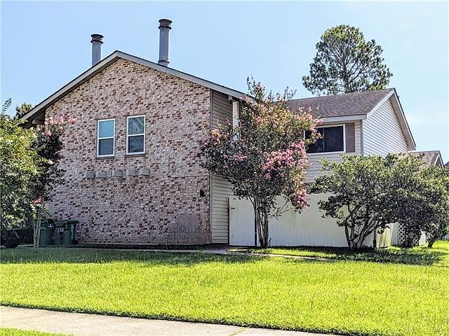 1st image of 850 Asheville Dr #0