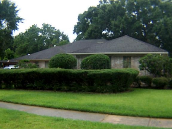 2nd image of 2419 Quail Valley East Dr