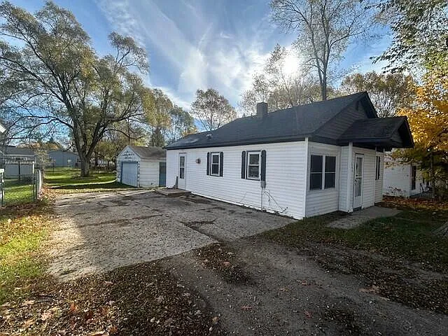 846 N Oak St photo 1