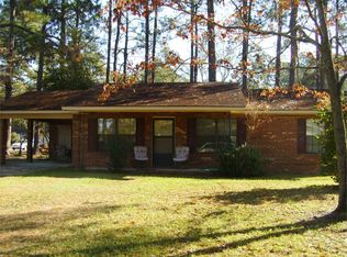 812 Coffee Ave N, Douglas, GA 31533