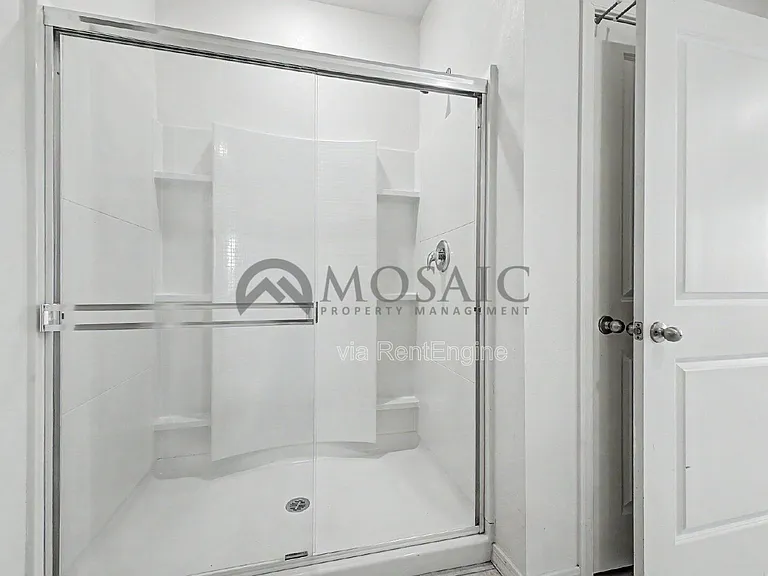9553 W Agora Ln — Photo 16