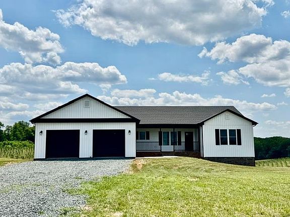 4th image of 1839 Horseshoe Rd