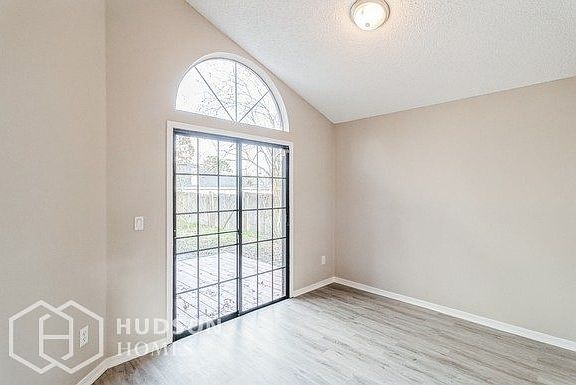 4th image of 8009 Loch Lomond Ln