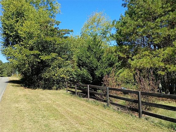 2nd image of 3256 Reavis Mountain Rd #239