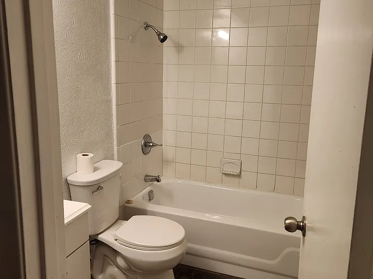324 Valley Park Dr — Photo 4