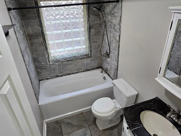 11507 Marrs Dr — Photo 16