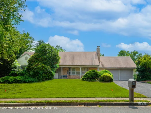 21 Taylor Road, Marlboro, NJ 07746