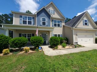 106 Birch Ave, Spring Lake, NC 28390