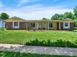 2067 Rurline Dr, Saint Louis, MO 63146