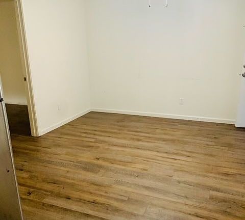 5th image of 1015 N 14th St #10
