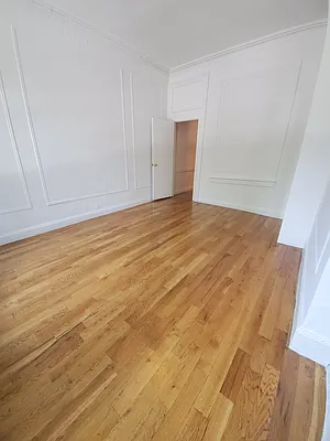 Rented by Manhattan Best Realty, Inc. | media 11