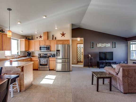 5th image of 1283 Canyon Ct