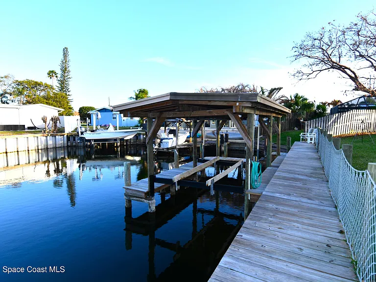 405 Sparrow Dr — Photo 39