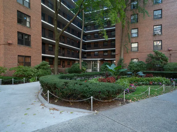 35-51 85th Street image 16 of 19