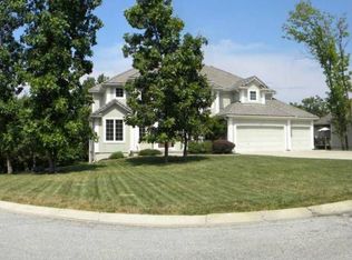 2514 NW Riven Point Cir, Lees Summit, MO 64081