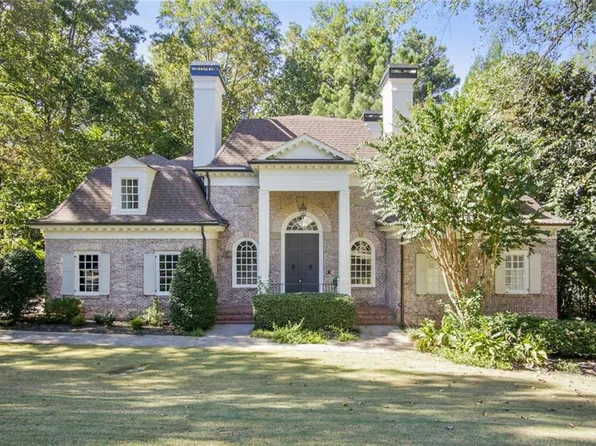 2770 Carmon On Wesley NW, Atlanta, GA 30327