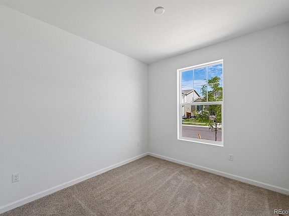 3rd image of 4174 Runyon Lake Street