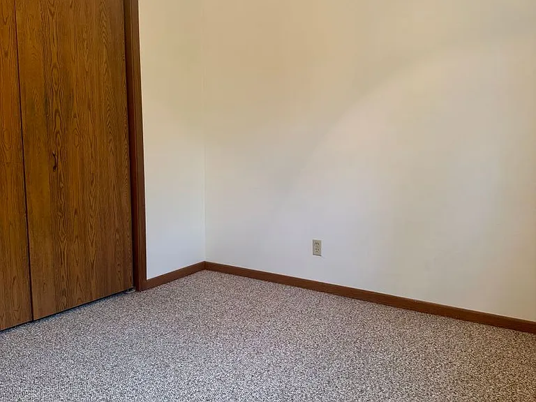 927 Briar Ln — Photo 41