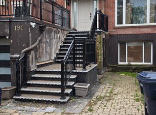 191 York Mills Rd, Toronto, ON M2L1K8