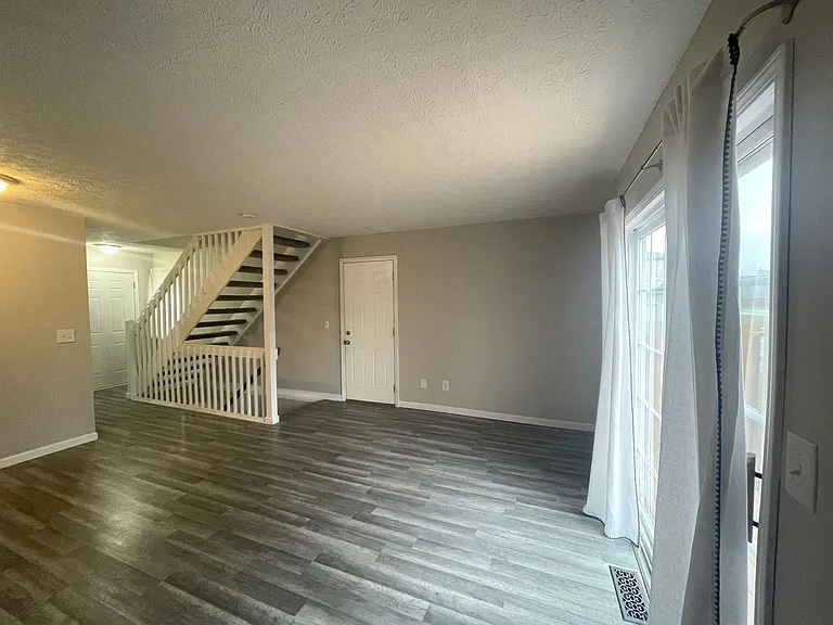 2266 Lila Way — Photo 4