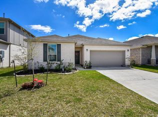 338 Paso Fino Dr, Alvin, TX 77511