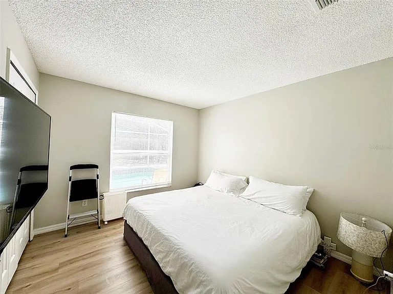 1509 Indian Oaks Trl — Photo 17