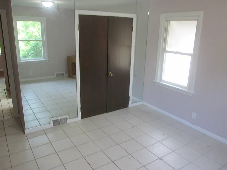 4218 Okalona Rd — Photo 18