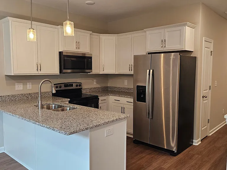 329 Cedar Ct — Photo 55