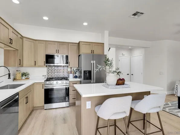 11138 Ivy Hill Dr, San Diego, CA 92131
