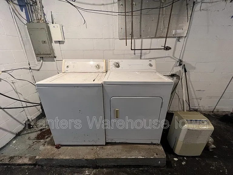 116 Park Ave — Photo 15