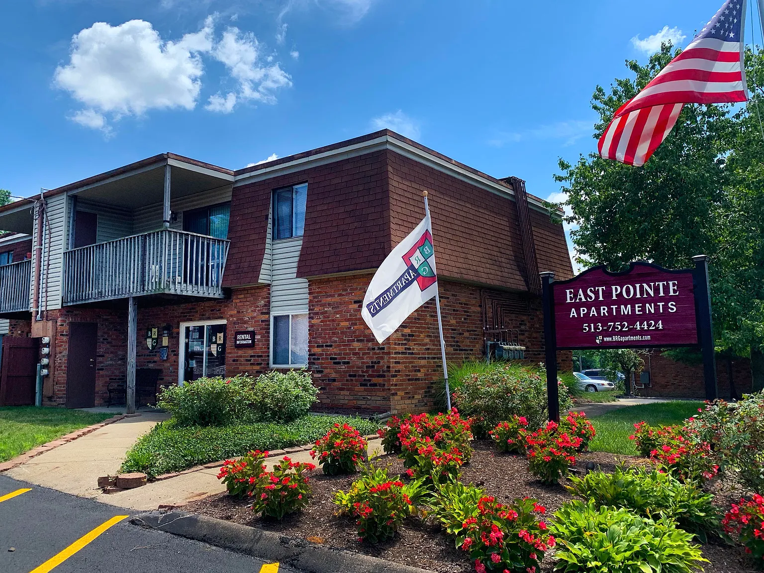 East Pointe Apartments — Photo 1