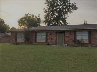 702 Longview St, Vicksburg, MS 39180