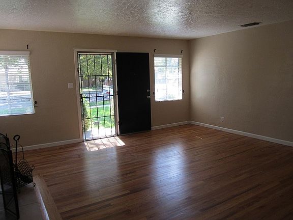 2nd image of 1034 W Fedora Ave
