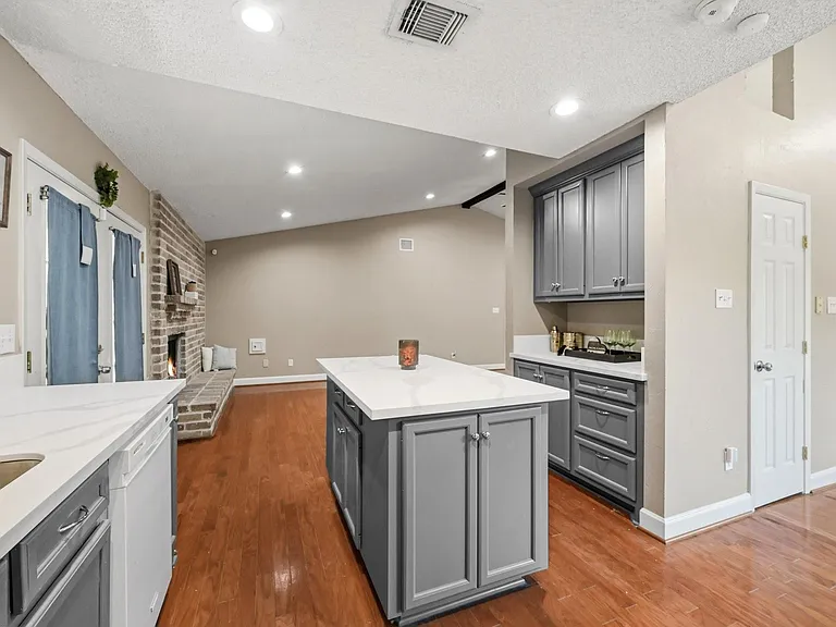 17511 Favor Bend Ct — Photo 23