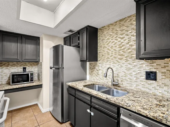 5903 Harvest Hill Rd APT 2074, Dallas, TX 75230